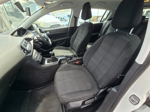 Peugeot 308 BLUE HDI S/S ACCESS 14