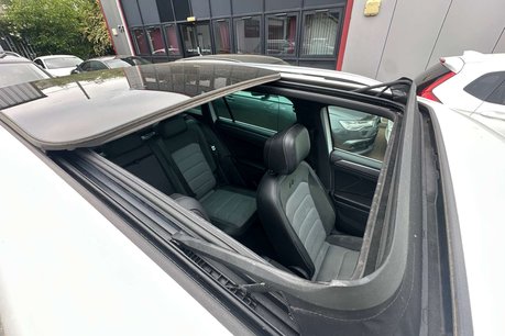 Volkswagen Tiguan 2.0 TDI R-Line SUV 5dr Diesel Manual Euro 6 (s/s) (150 ps) 33