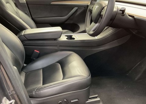 Tesla Model Y (Dual Motor) Long Range SUV 5dr Electric Auto 4WDE (384 bhp) 11