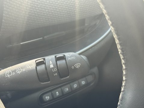 Fiat 500e 42kWh La Prima Hatchback 3dr Electric Auto (118 ps) 9