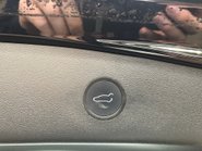 Tesla Model 3 LONG RANGE AWD 45,000m black vegan leather, 19 inch alloys 9