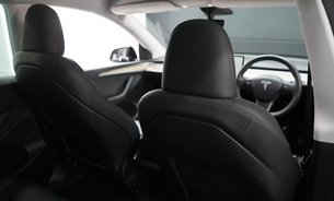 Tesla Model Y LONG RANGE AWD Comfort Suspension GROK AI One Owner Adaptive LEDs VAT Q 16