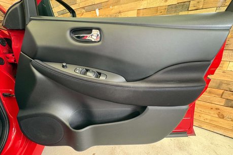 Nissan LEAF 39kWh Acenta Hatchback 5dr Electric Auto (150 ps) 64