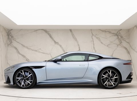 Aston Martin DBS Superleggera 2