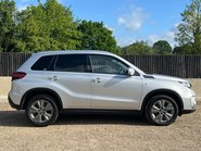 Suzuki Vitara SZ-T BOOSTERJET MHEV 5
