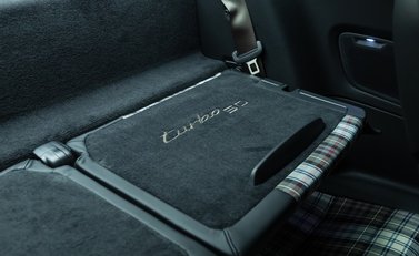 Porsche 911 Turbo 50 YEARS (992) 18