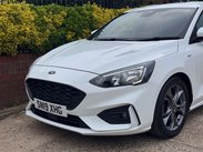 Ford Focus 1.5 Focus ST-Line TDCi 5dr 9