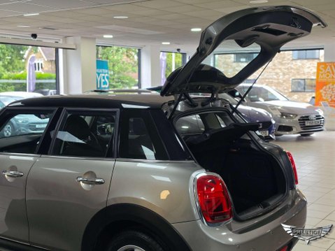 Mini Hatch 1.5 Cooper Classic Steptronic Euro 6 (s/s) 5dr 40