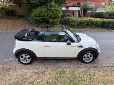 Mini Convertible 1.6 One 2dr 8