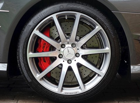 Mercedes-Benz SL Class SL63 AMG 11