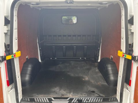 Ford Transit Custom 2.0 300 EcoBlue Limited Crew Van L2 H1 Euro 6 (s/s) 5dr 32