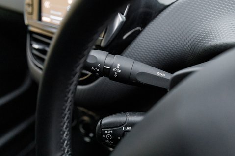 Peugeot 208 PURETECH S/S ALLURE 16