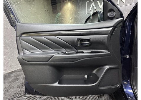 Mitsubishi Outlander 2.2 DI-D 4 SUV 5dr Diesel Manual 4WD Euro 6 (s/s) (147 ps) 53