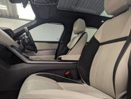 Land Rover Range Rover Velar 3.0 Range Rover Velar R-Dynamic HSE D300 Auto 4WD 5dr 38