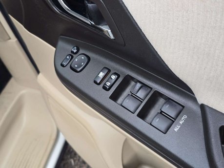 Toyota Alphard Auto+Petrol+LowMiles+8Seater 48