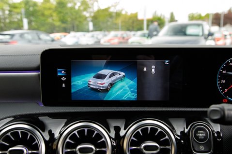 Mercedes-Benz CLA Class CLA 220 AMG LINE PREMIUM PLUS 30