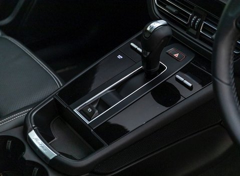 Porsche Macan GTS 21