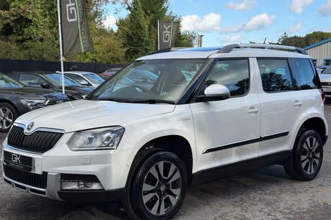 Skoda Yeti Outdoor LAURIN AND KLEMENT TDI DSG - RARE CAR - PAN ROOF -APPLE CARPLAY -8 SERVICES 11