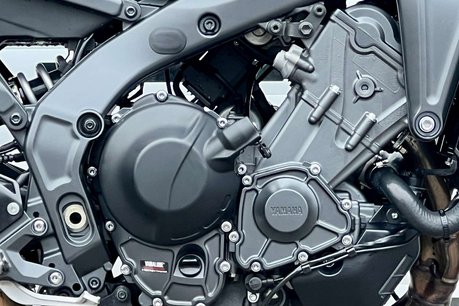 Yamaha MT-09 MT-09 (MTN890) 24 6