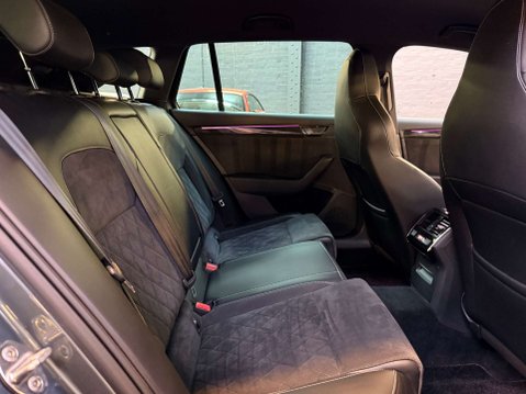 Skoda Superb 1.5 Superb SportLine+ TSi Semi-Auto 5dr 34