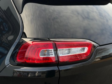 Jeep Cherokee 2.2 MultiJetII Overland Auto 4WD Euro 6 (s/s) 5dr 36