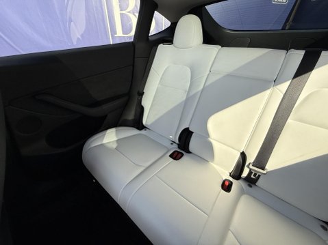 Tesla Model Y SUV 5dr Electric Auto RWD (346 ps) 27