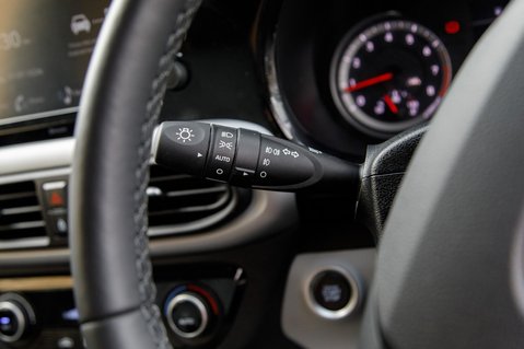 Hyundai i10 MPI PREMIUM 16