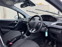 Peugeot 208 1.5 BlueHDi Tech Edition Hatchback 5dr Diesel Manual Euro 6 (s/s) (100 ps) 10