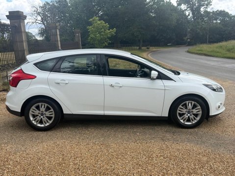 Ford Focus 1.6 TDCi Titanium Navigator Hatchback 5dr Diesel Manual Euro 5 (s/s) (115 p 29