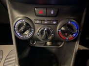 Peugeot 208 1.4 HDi Active Euro 5 5dr 14