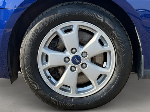 Ford Tourneo Connect 1.5 TDCi 120 Titanium 5dr 13