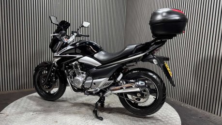 Suzuki Inazuma GW 2014 ONLY 6K MOT SEPTEMBER 2027 WARRANTY A2 READY 250CC 12