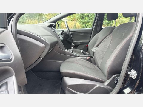 Ford Focus 1.5 Focus ST-Line TDCi 5dr 9