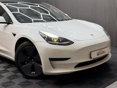 Tesla Model 3 Standard Range Plus Auto RWD 4dr 18