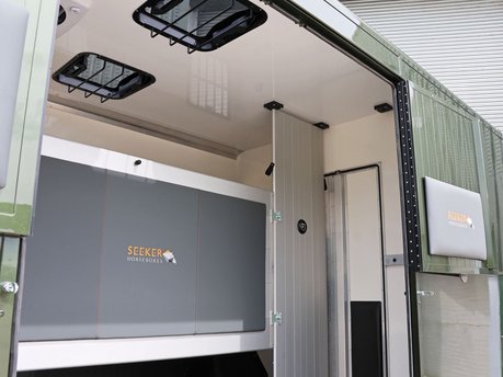 The New Shape Renault master proves perfect for style and comfort 3.5 or 4.5 manual or automatic options available from Seeker  6