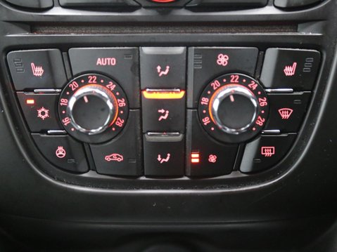 Vauxhall Cascada 1.4i Turbo Elite Euro 6 (s/s) 2dr 22