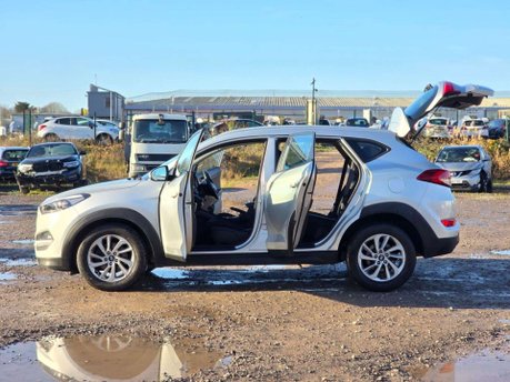 Hyundai TUCSON 1.7 CRDi Blue Drive SE Nav SUV 5dr Diesel DCT Euro 6 (s/s) (141 ps) 13