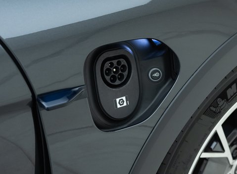 Porsche Taycan 4S Cross Turismo 33