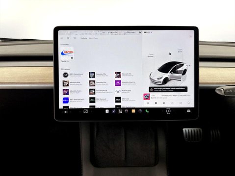 Tesla Model 3 (Dual Motor) Performance Saloon 4dr Electric Auto 4WDE (Performance Upgrade 18
