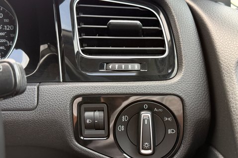 Volkswagen Golf GT EDITION TSI ACT BMT -£35 ROAD TAX -PANORAMIC SUNROOF -10 SERVICES 32