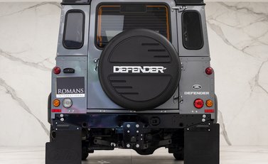 Land Rover Defender 90 Landmark 5