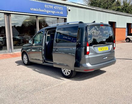 Ford Tourneo Connect 2.0 Tourneo Connect Titanium EcoBlue A 5dr 10