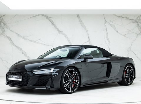 Audi R8 Spyder V10 Performance Carbon Black 8