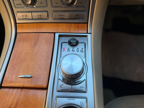 Jaguar XF 3.0 V6 Luxury Auto Euro 4 4dr 19