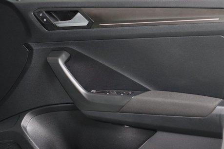 Volkswagen T-Roc DESIGN TSI 36