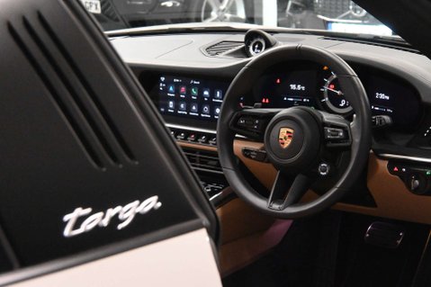 Porsche 911 3.0 911 Targa 4 Auto 4WD 2dr 5