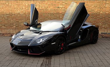 Lamborghini Aventador LP 700-4 Pirelli Edition 4