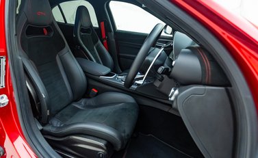 Alfa Romeo Giulia GTA 14