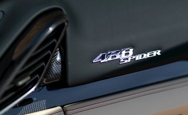 Ferrari 488 Spider 17