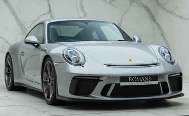 Porsche 911 GT3 Touring (991.2) 9